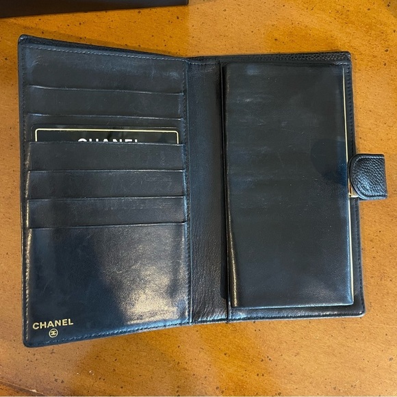 CHANEL CC Logo Black Caviar Skin Frame Kisslock Purse Long Bifold Wallet - Picture 8 of 9